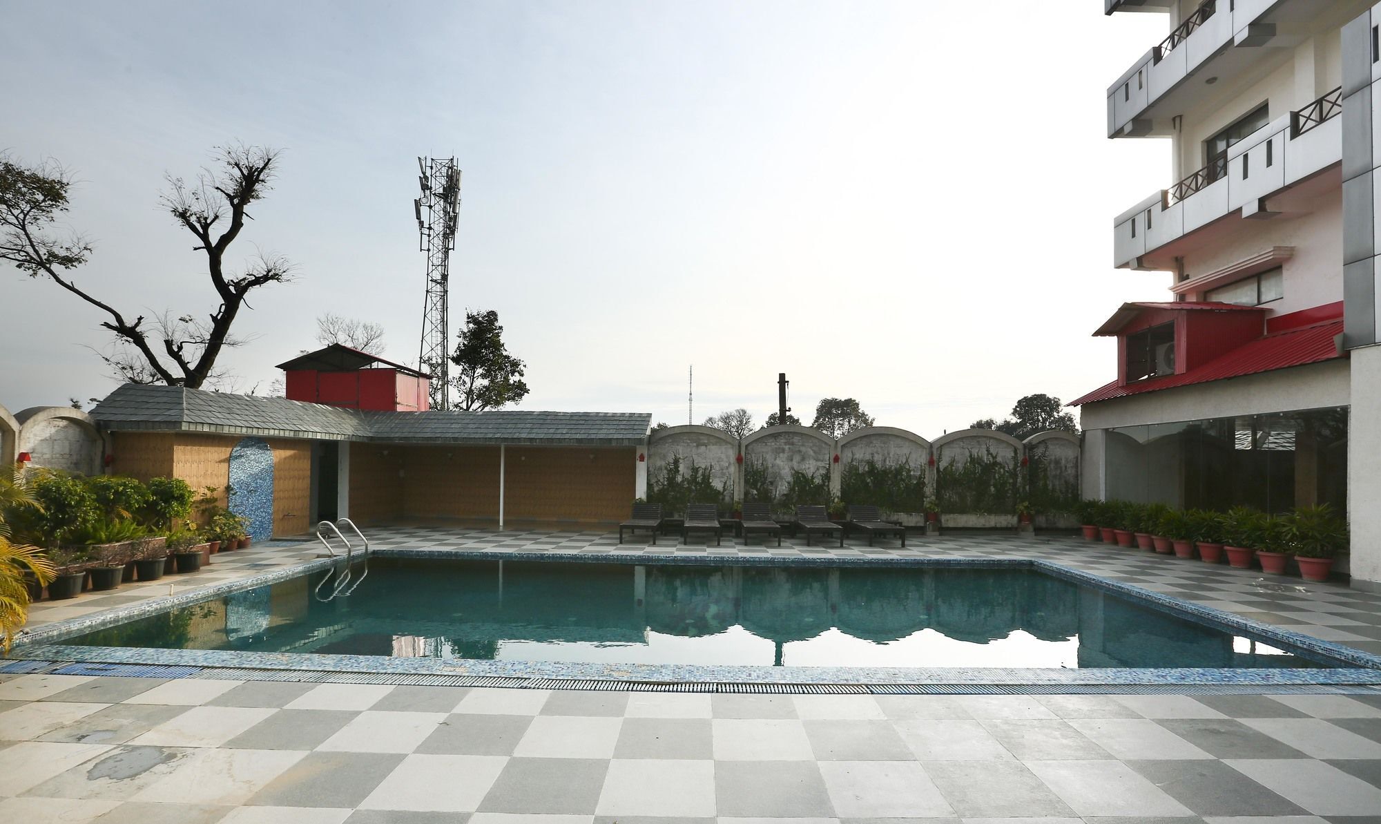 Hotel Treebo Trend Gk Conifer Dharamsala Exteriér fotografie